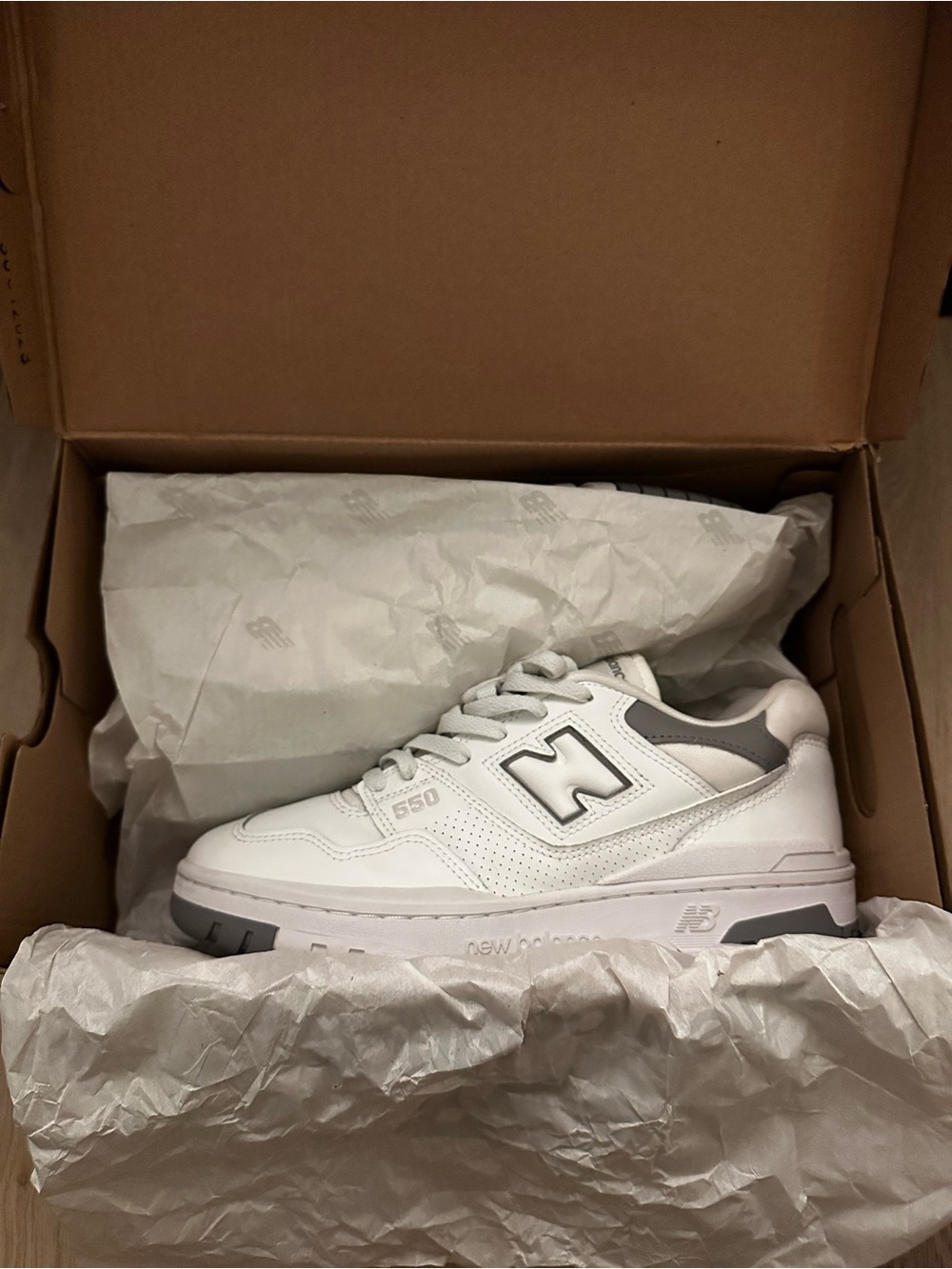 New Balance Kids 550 Sneakers in White and Gray